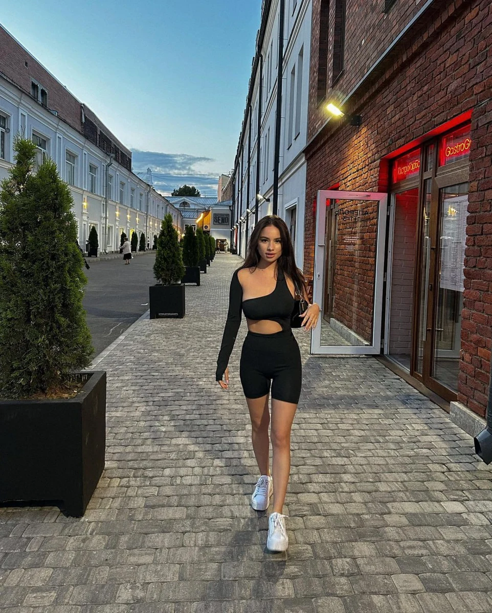 萨宾娜 香港的应召女郎