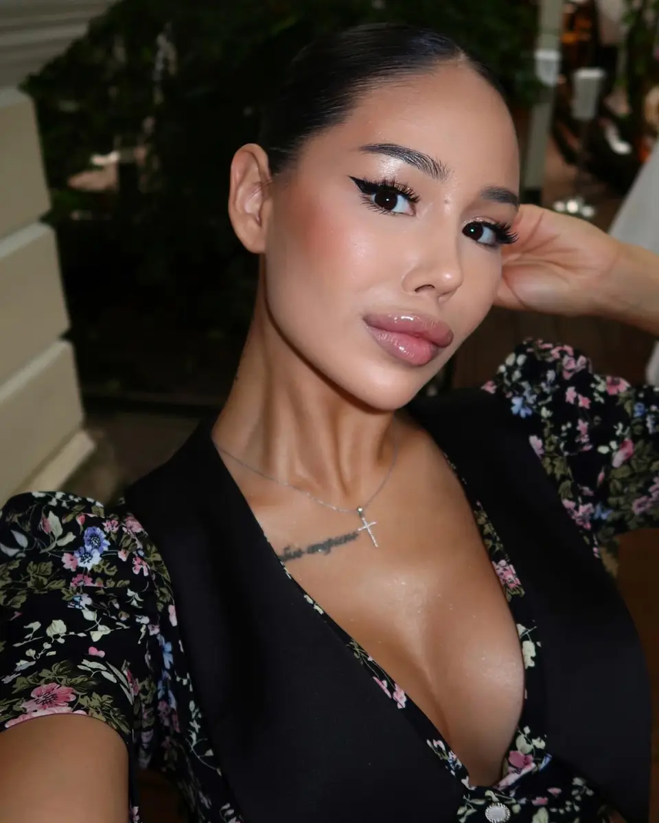 绍尔潘 香港的应召女郎