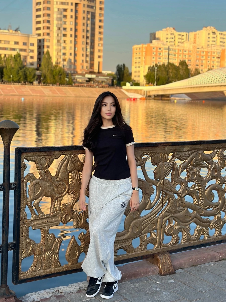 绍尔潘 香港的应召女郎