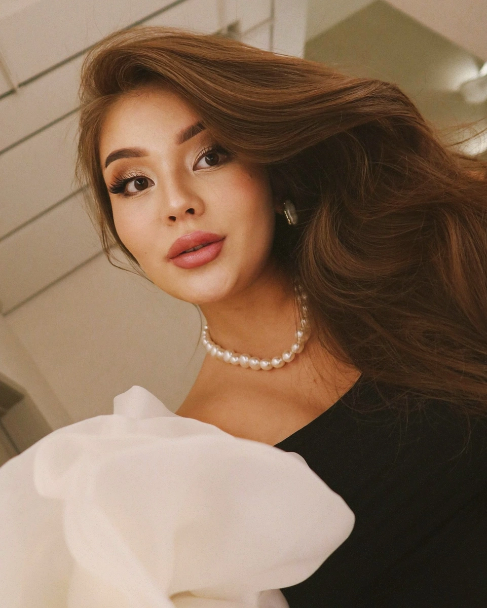 希纳尔 香港的应召女郎