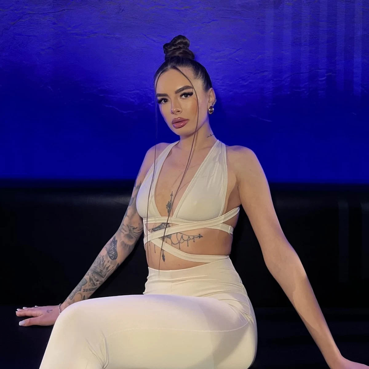 西尔维亚 香港的应召女郎