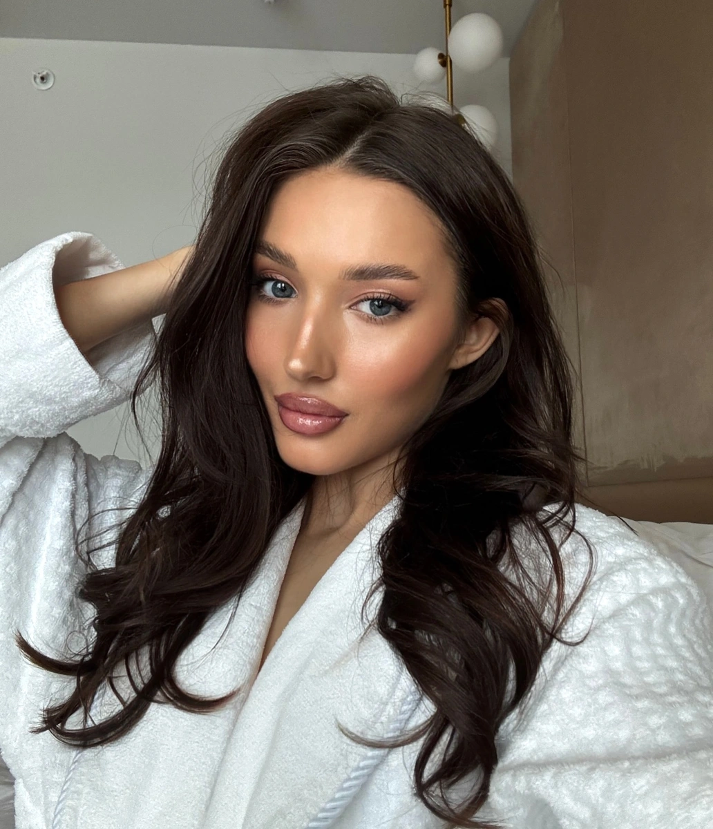 托米里斯 香港的应召女郎