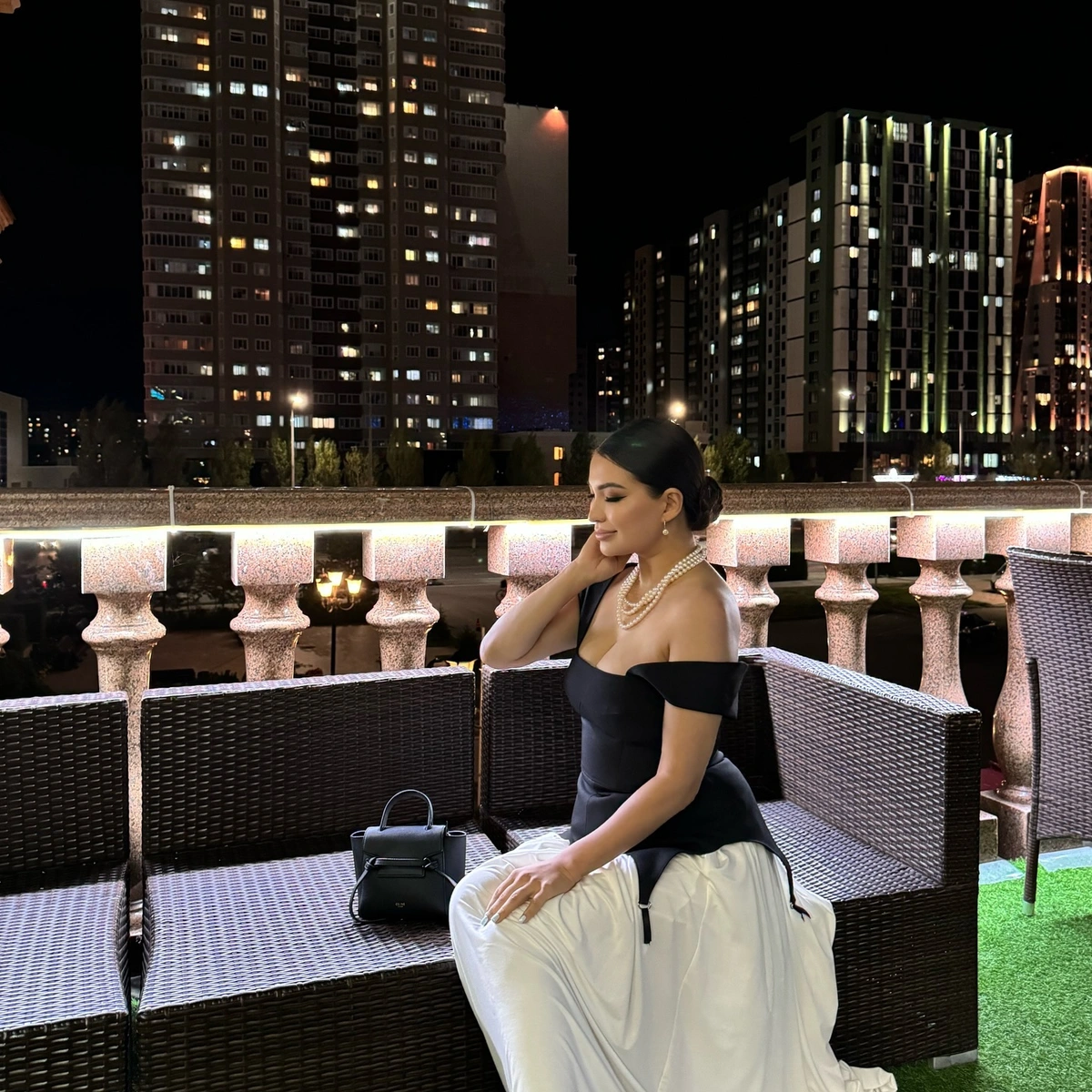 乌尔善 香港的应召女郎