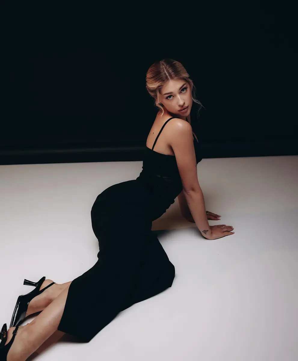 瓦西里萨 香港的应召女郎