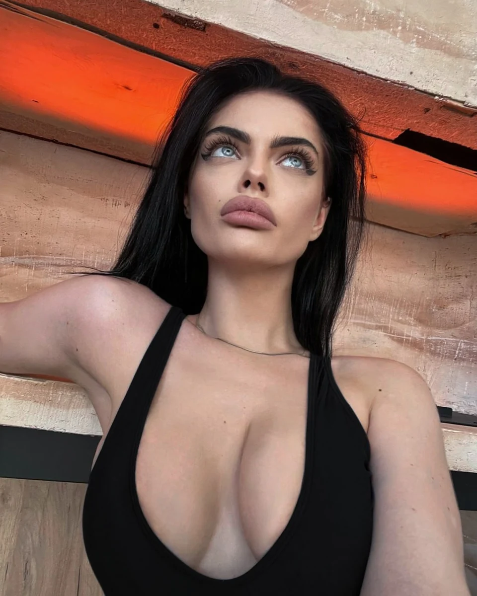 叶莲娜 香港的应召女郎